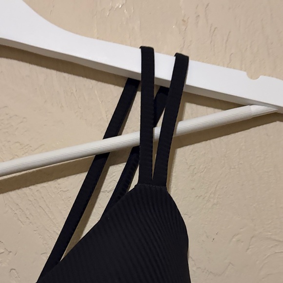 lululemon Like A Cloud Long Line Ribbed Bra. Worn Once. No Signs of Wear! - Picture 7 of 8